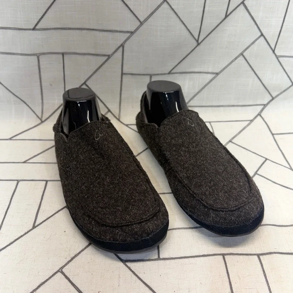 OluKai Moloa Hulu Slippers Size 11 Charcoal Grey Wool Blend Slip On 10411-4040